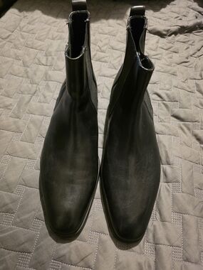 Zara Black Leather Chukka Boots with Elastic Side Panels. Never worn.